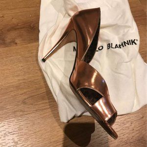 Manolo blahnik size 40